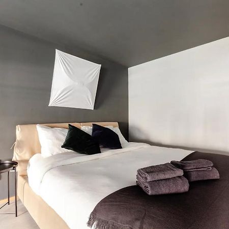 Design Spacious Loft In Navigli - Hosted By Sweetstay 밀라노 외부 사진