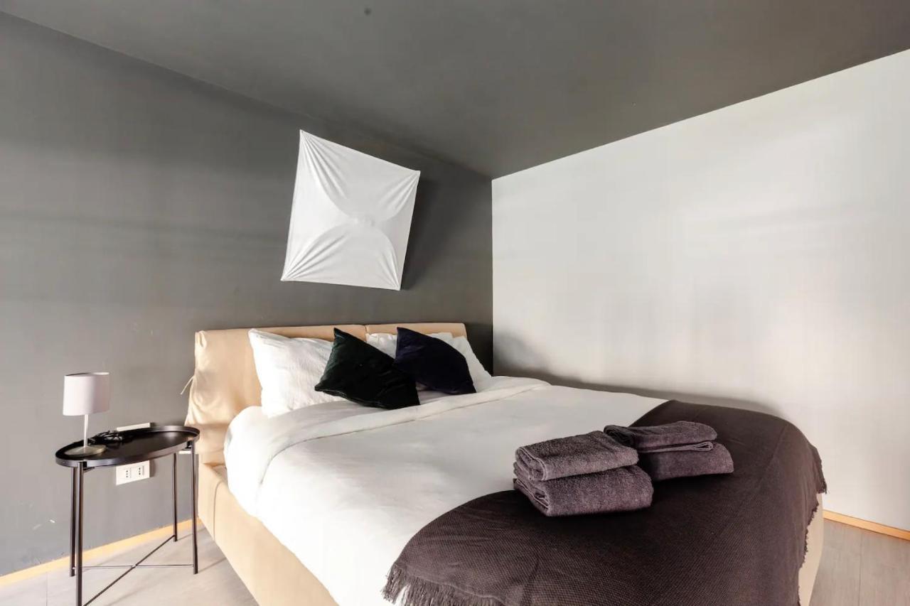 Design Spacious Loft In Navigli - Hosted By Sweetstay 밀라노 외부 사진